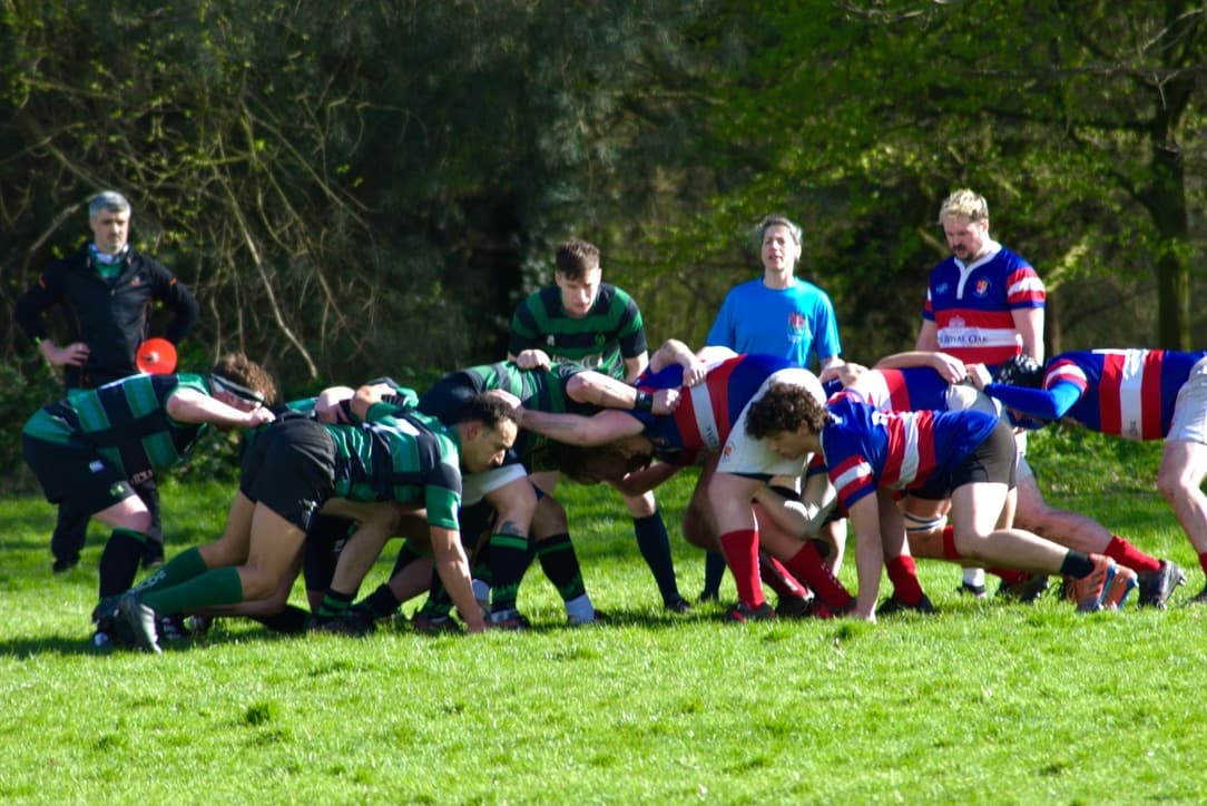 Hanwell RFC scrum